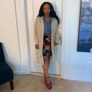 Long open BCBG cardigan